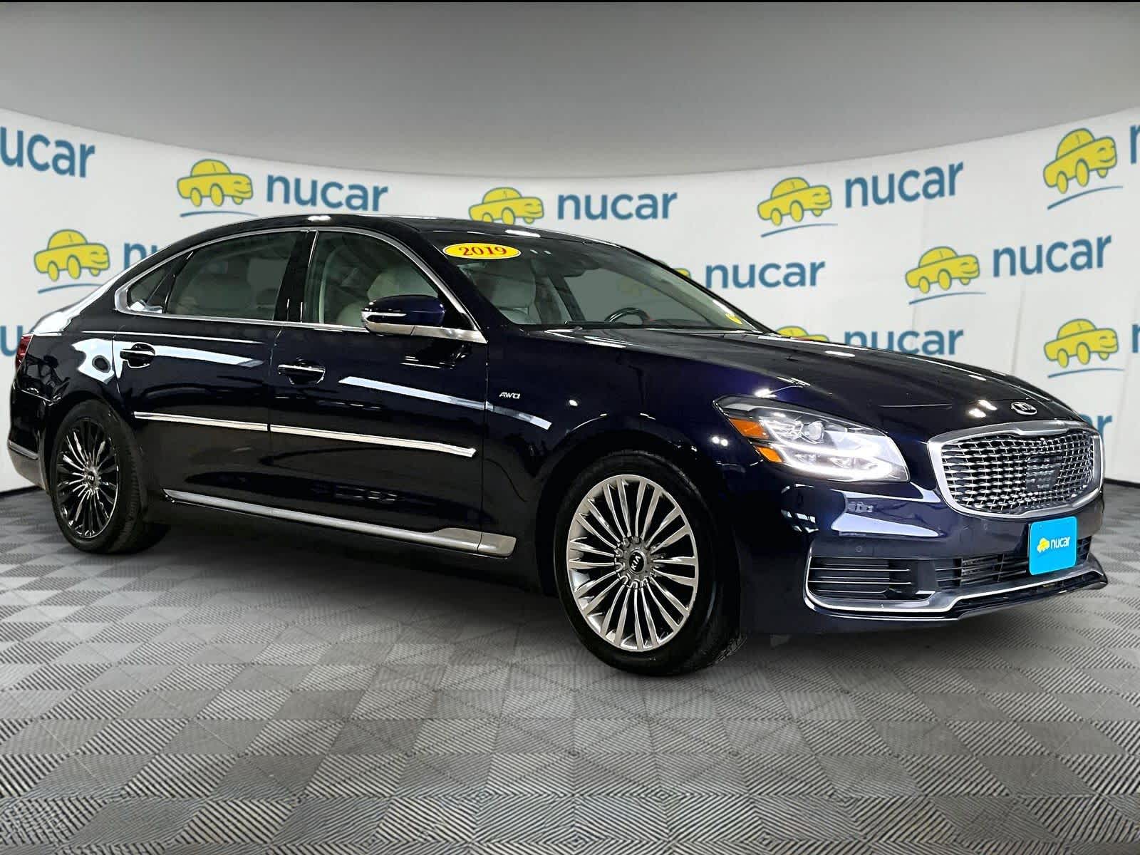 2019 Kia K900 Luxury