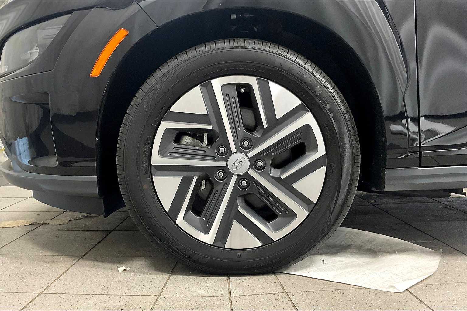 2023 Hyundai Kona Electric SE - Photo 7