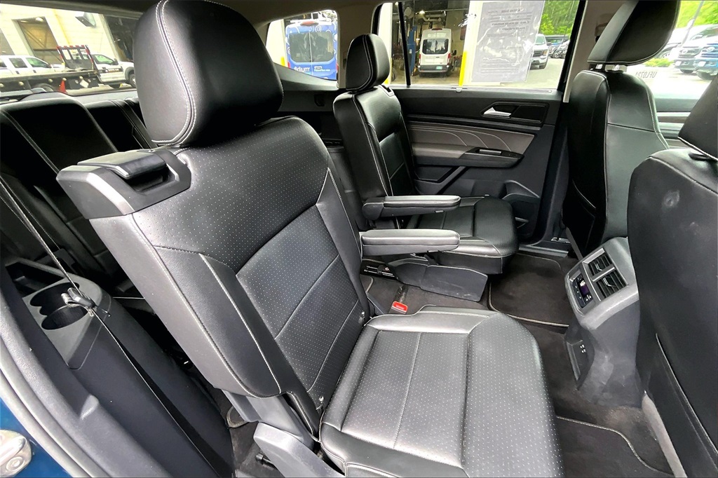 2022 Volkswagen Atlas 3.6L V6 SE w/Technology - Photo 22