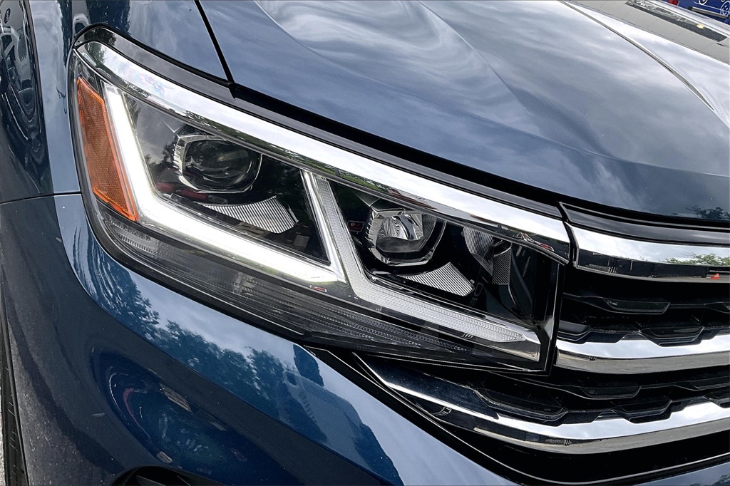 2022 Volkswagen Atlas 3.6L V6 SE w/Technology - Photo 31