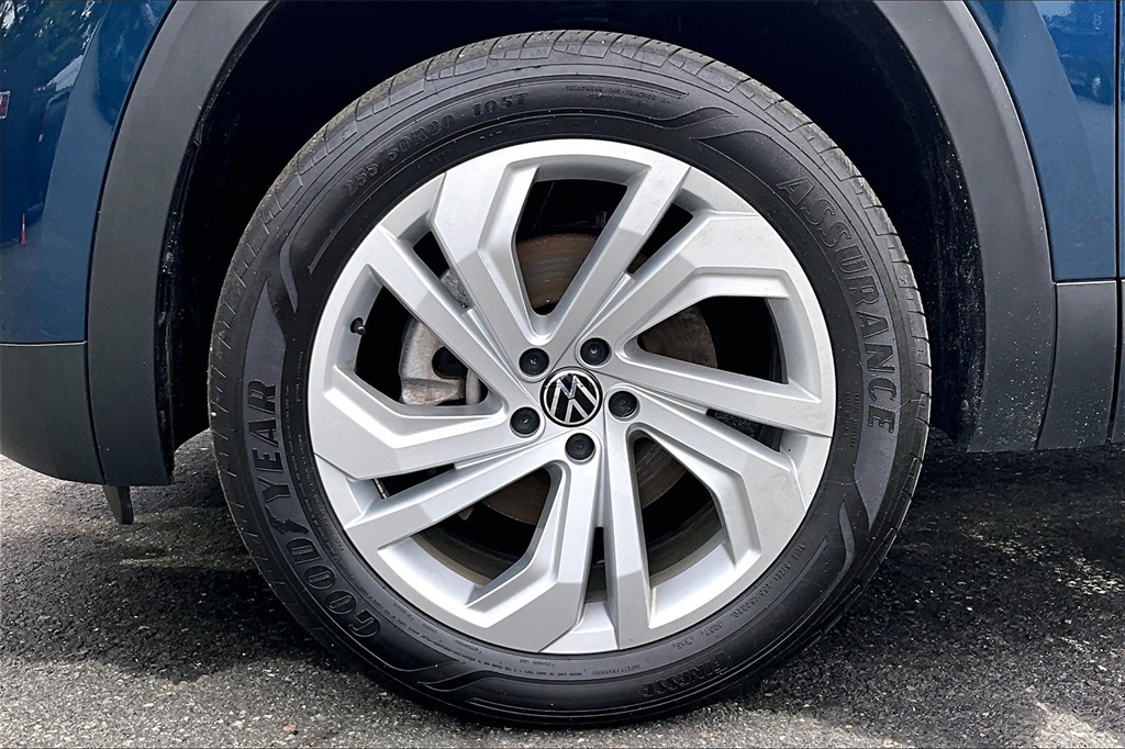 2022 Volkswagen Atlas 3.6L V6 SE w/Technology - Photo 9