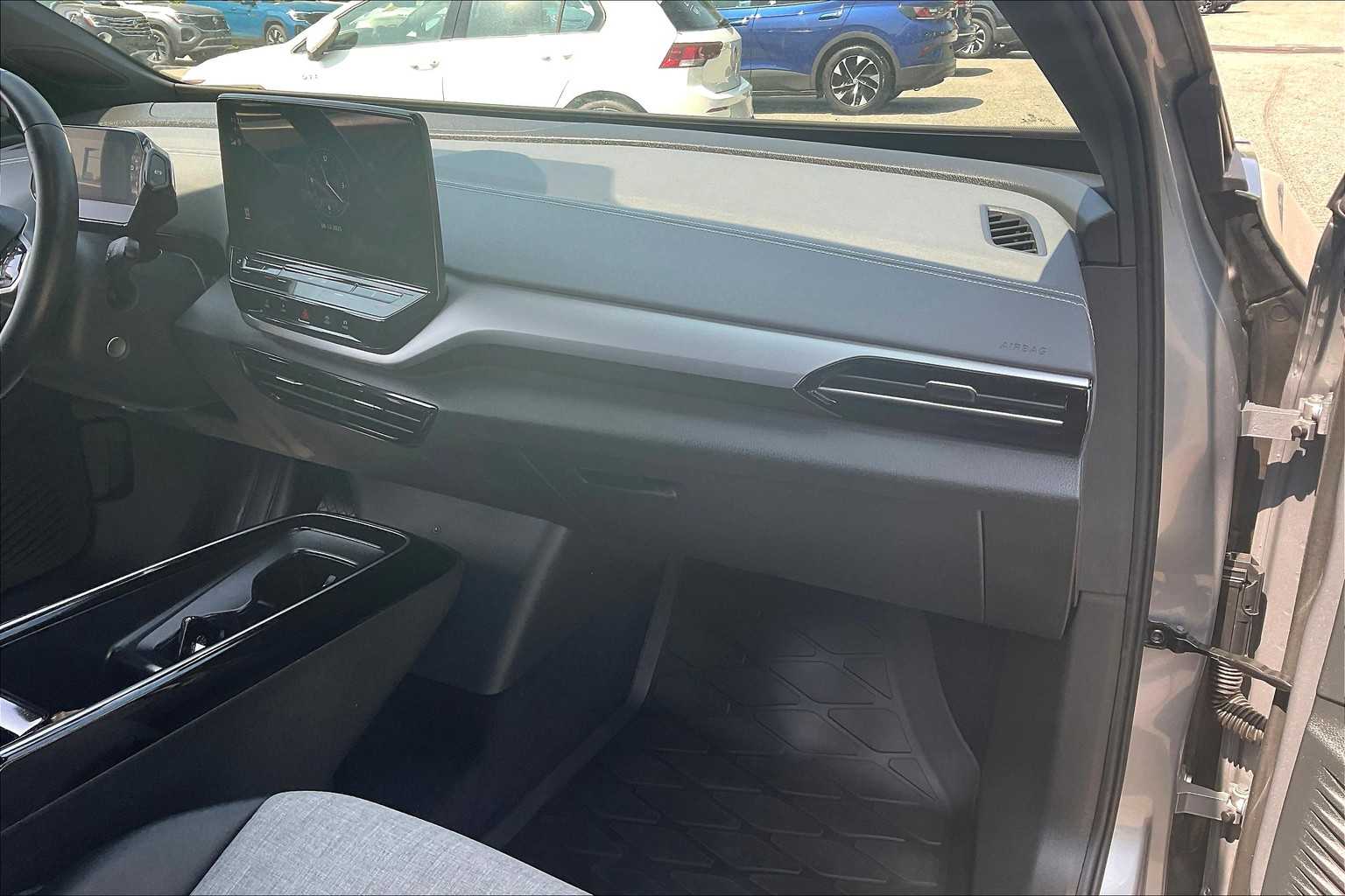 2023 Volkswagen ID.4 Pro - Photo 13