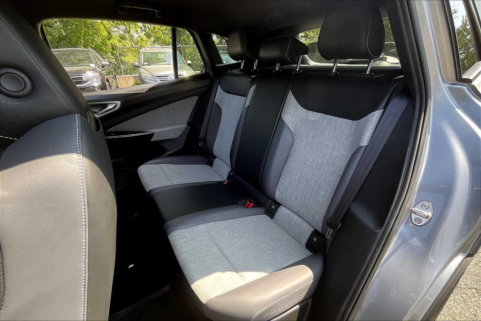 2023 Volkswagen ID.4 Pro - Photo 15