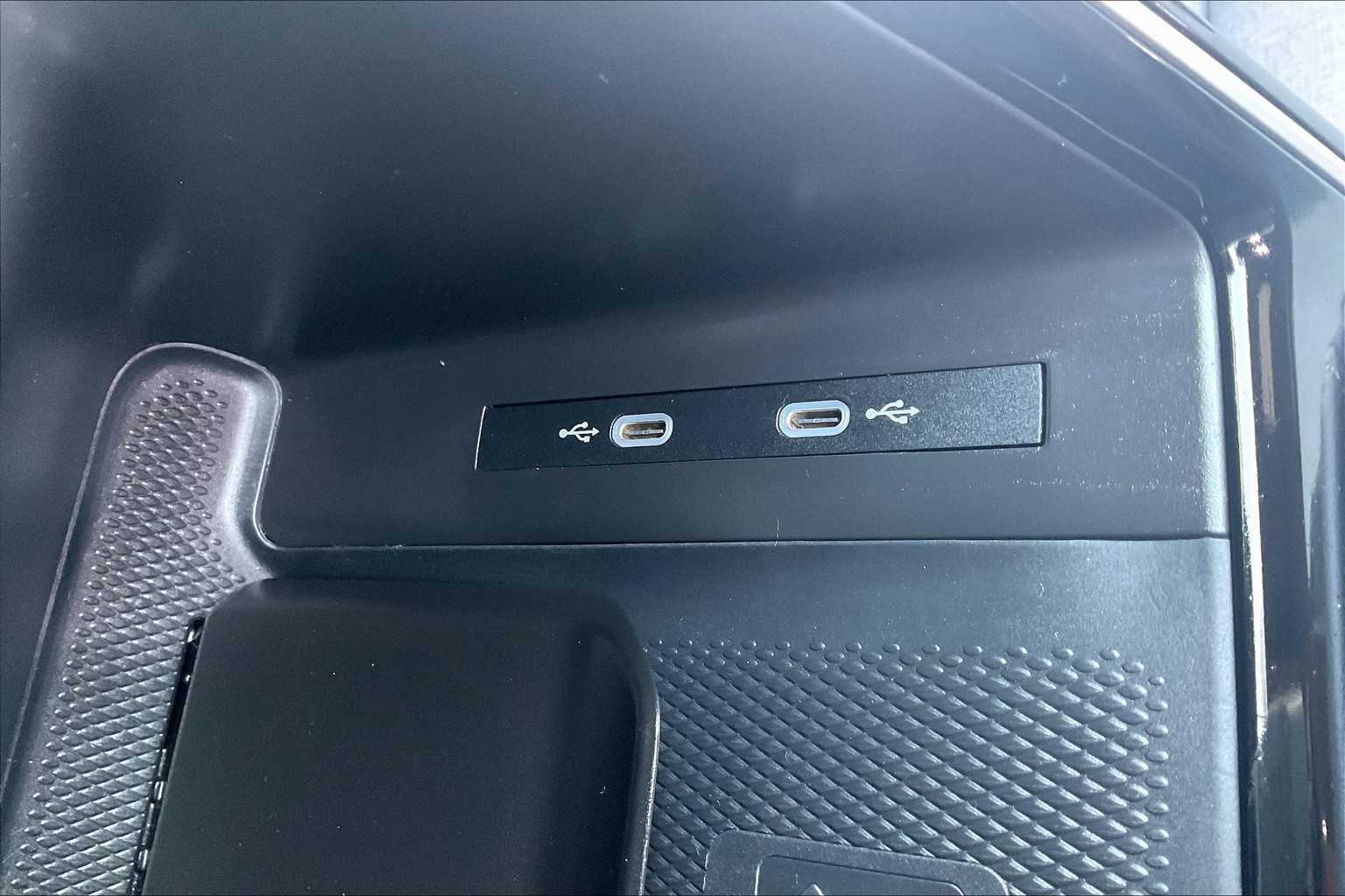 2023 Volkswagen ID.4 Pro - Photo 25