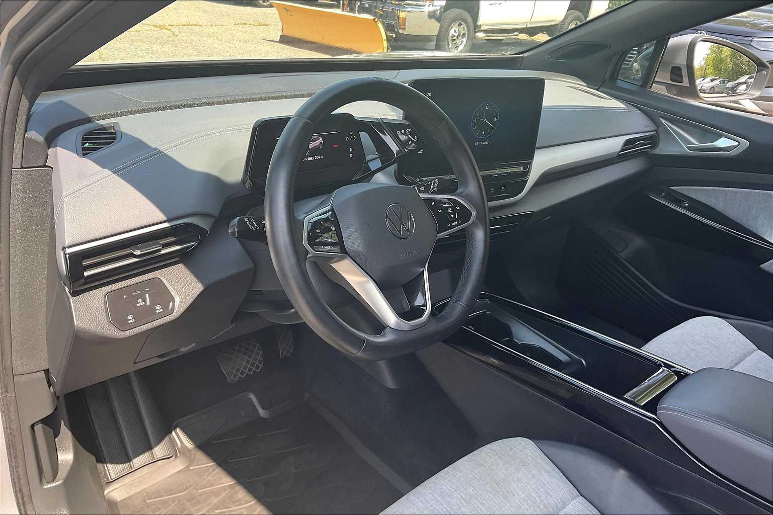 2023 Volkswagen ID.4 Pro - Photo 8
