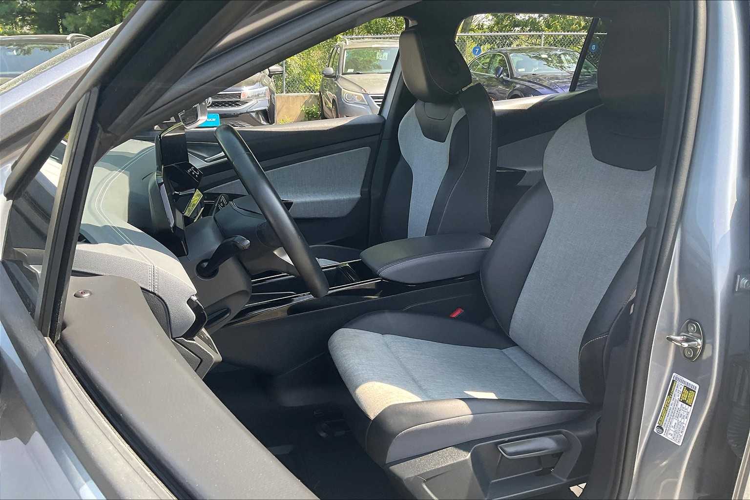 2023 Volkswagen ID.4 Pro - Photo 10