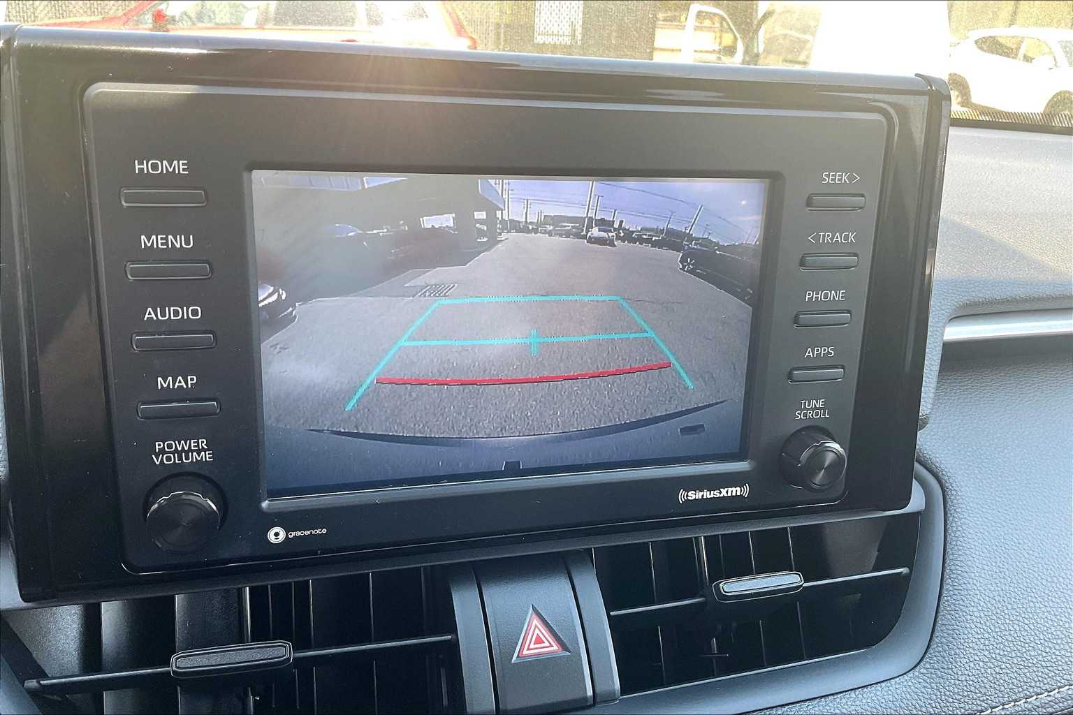 2022 Toyota RAV4 Hybrid LE - Photo 19