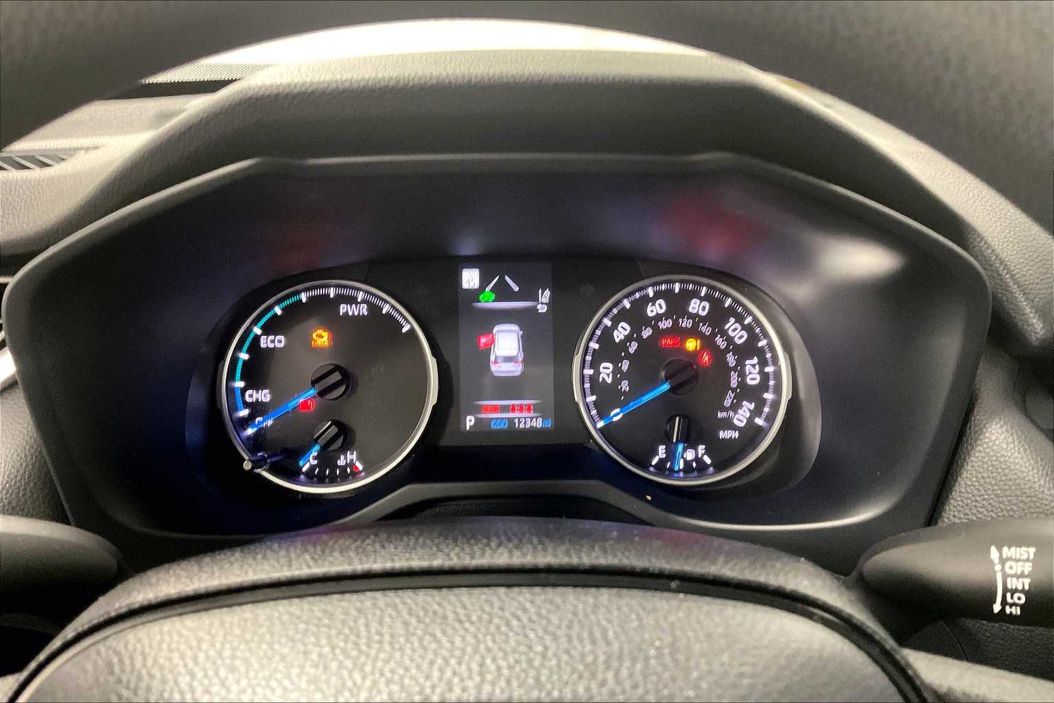 2022 Toyota RAV4 Hybrid LE - Photo 24