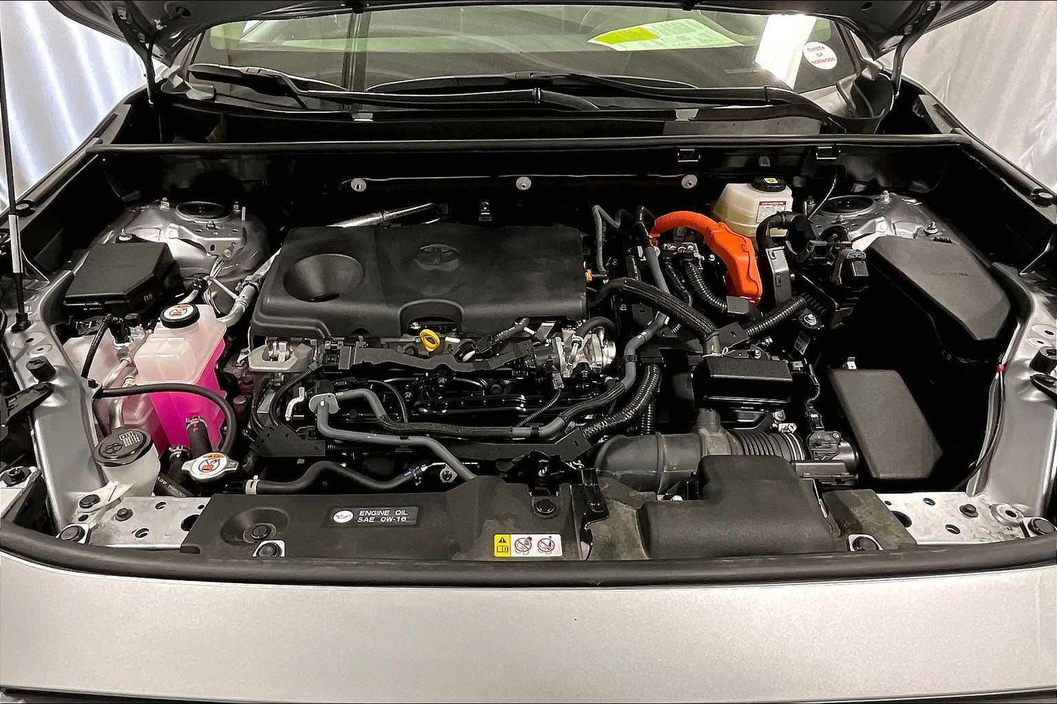 2022 Toyota RAV4 Hybrid LE - Photo 29