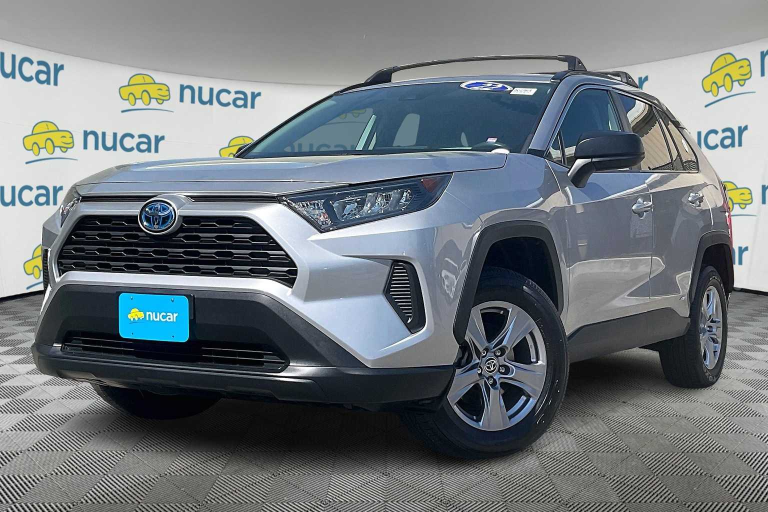 2022 Toyota RAV4 Hybrid LE - Photo 3