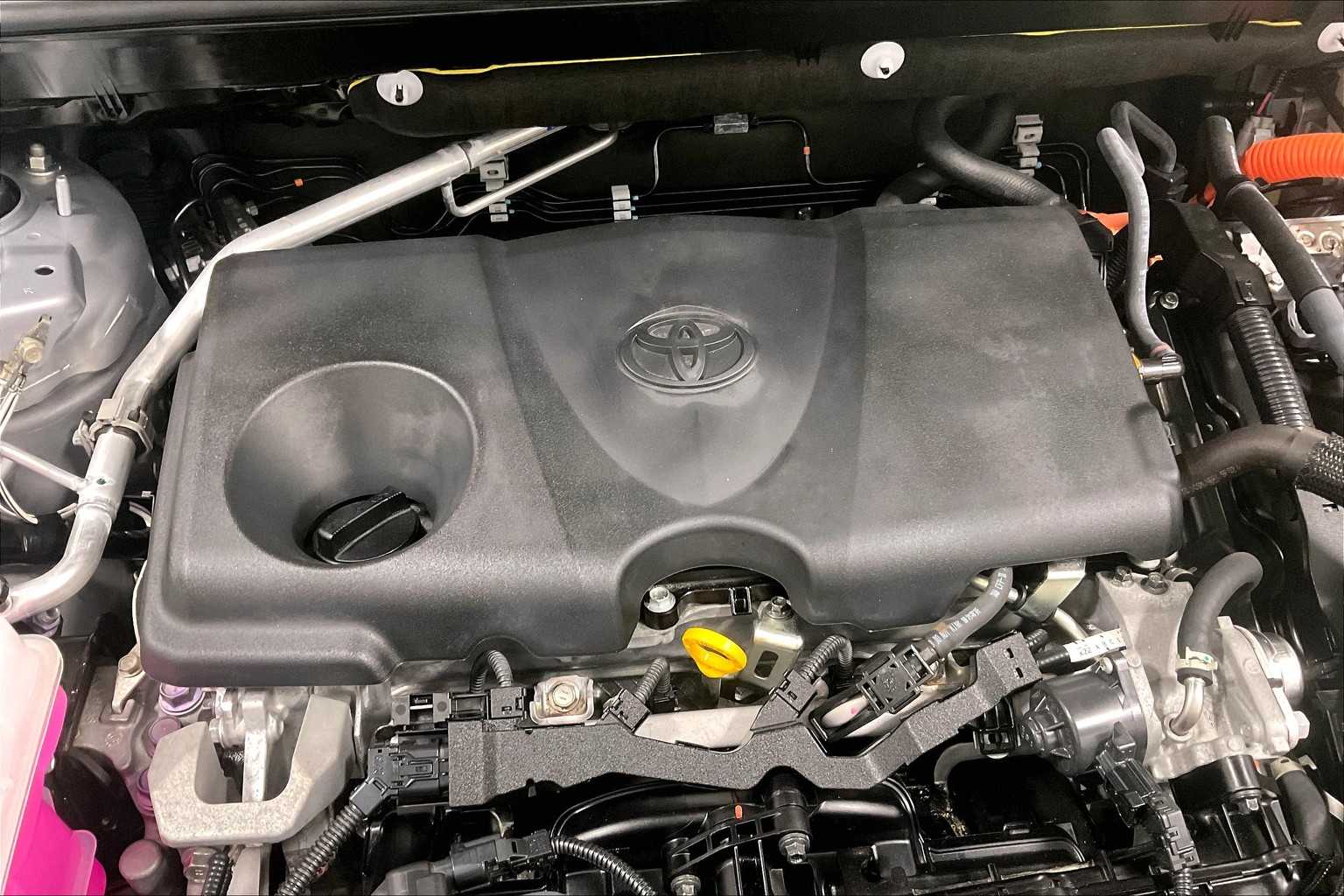 2022 Toyota RAV4 Hybrid LE - Photo 34