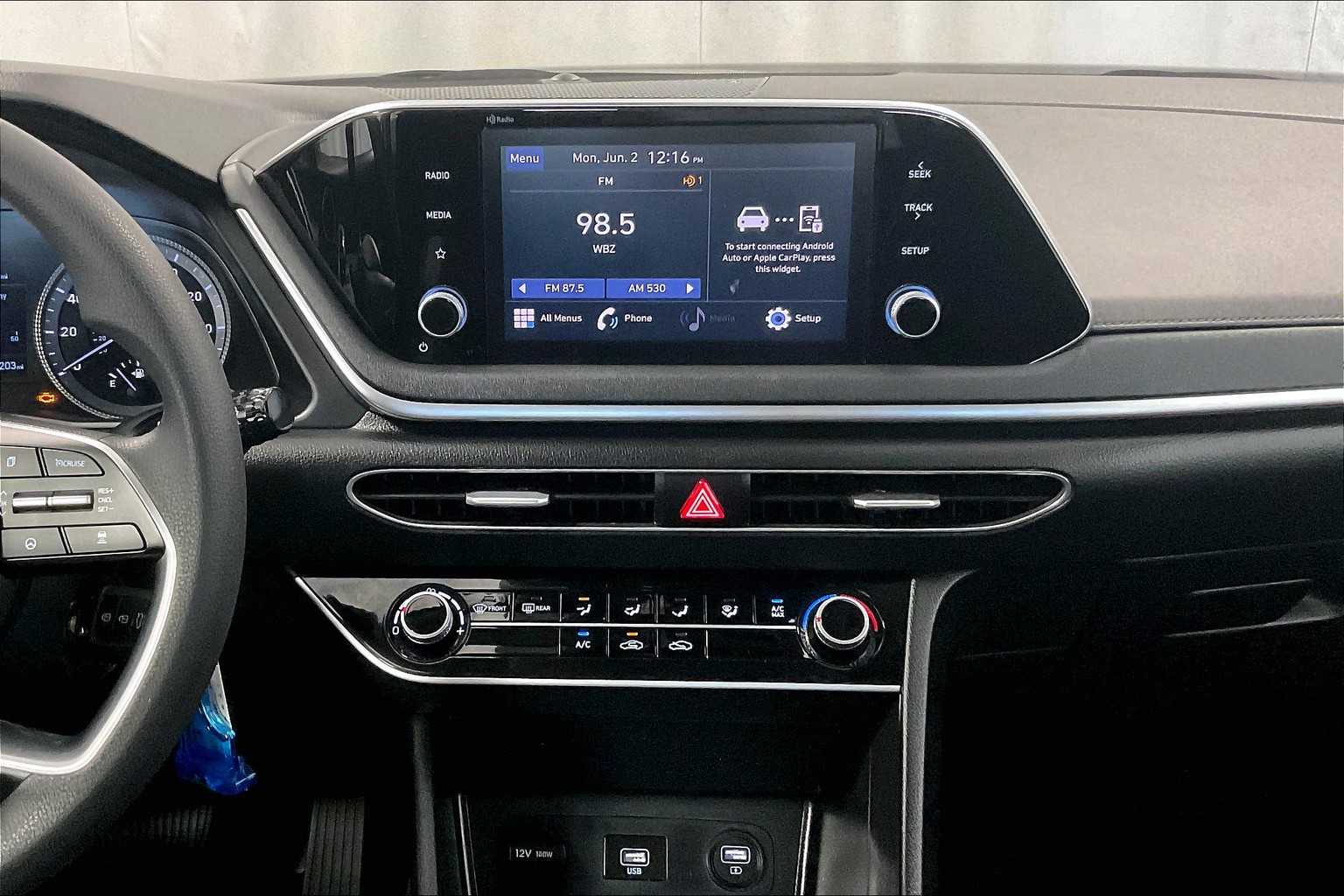 2022 Hyundai Sonata SE - Photo 18