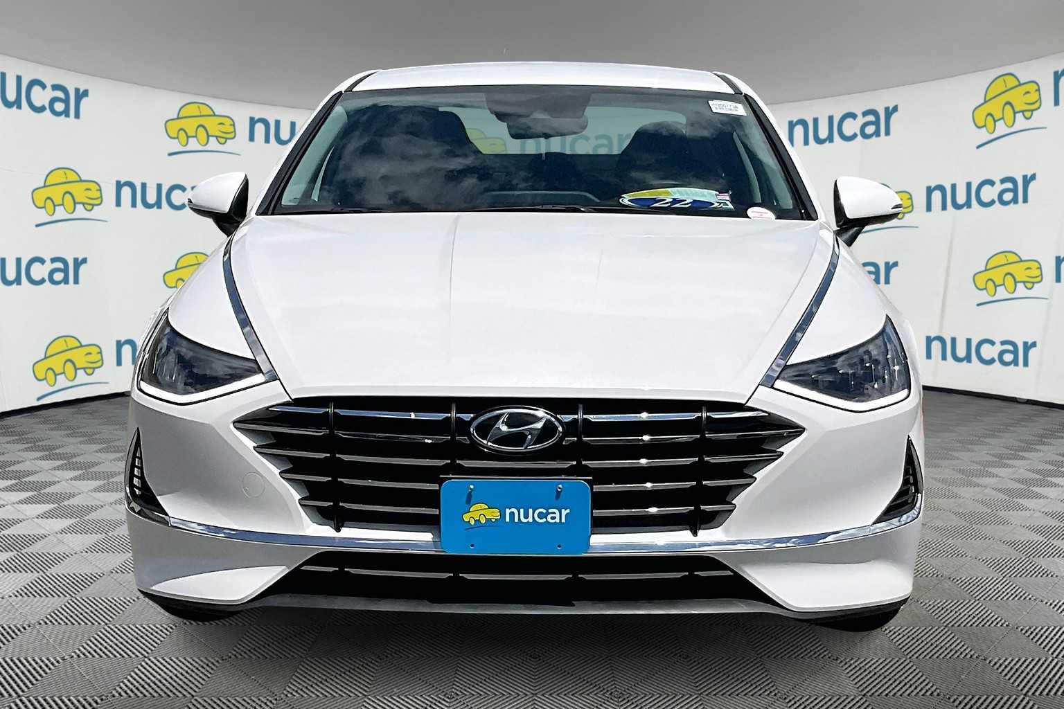 2022 Hyundai Sonata SE - Photo 2