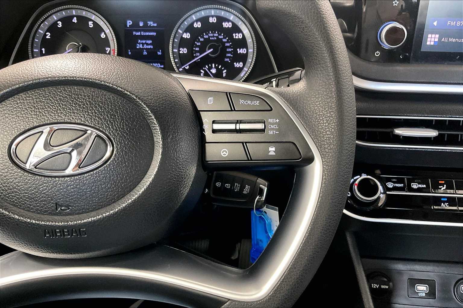 2022 Hyundai Sonata SE - Photo 23