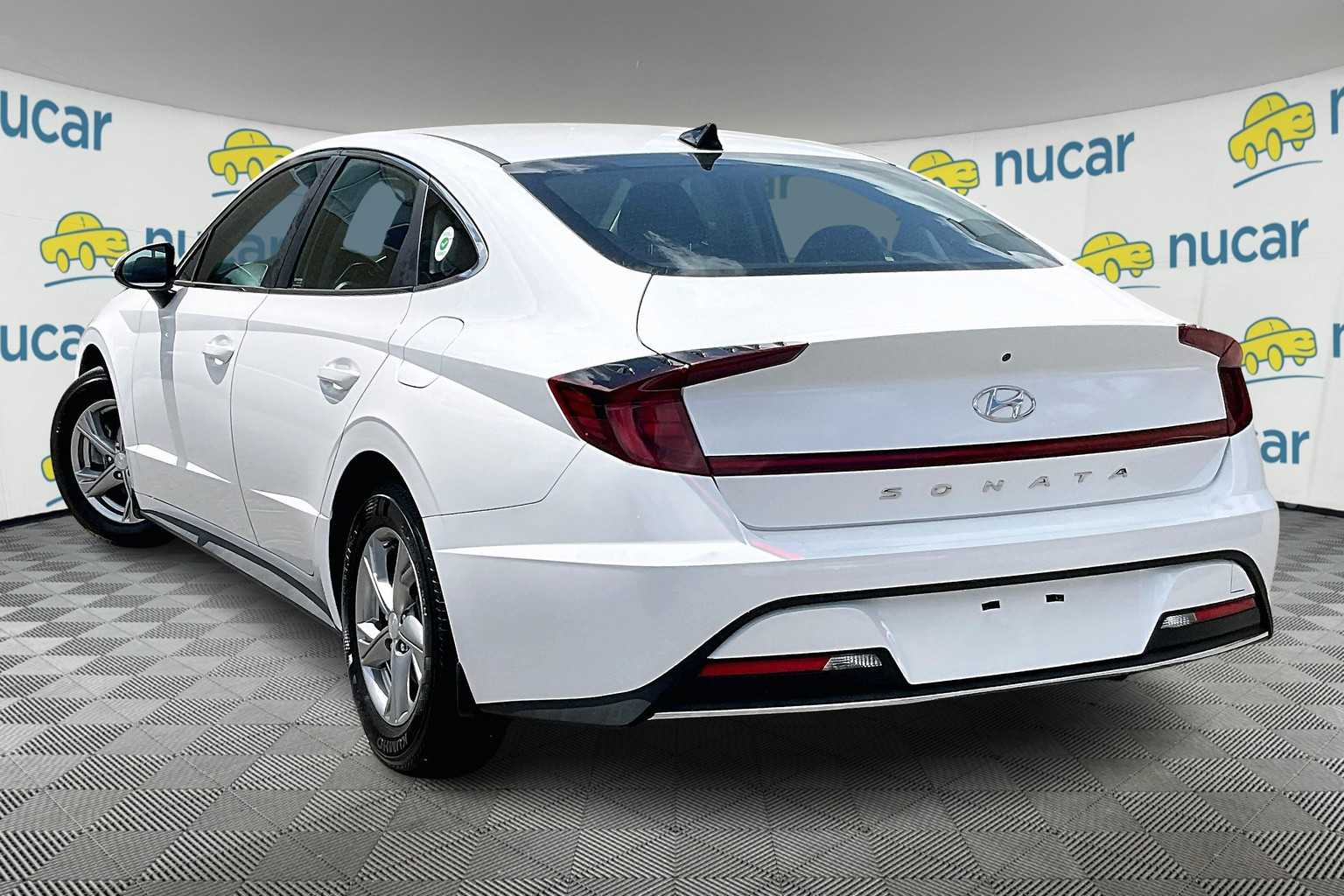 2022 Hyundai Sonata SE - Photo 4