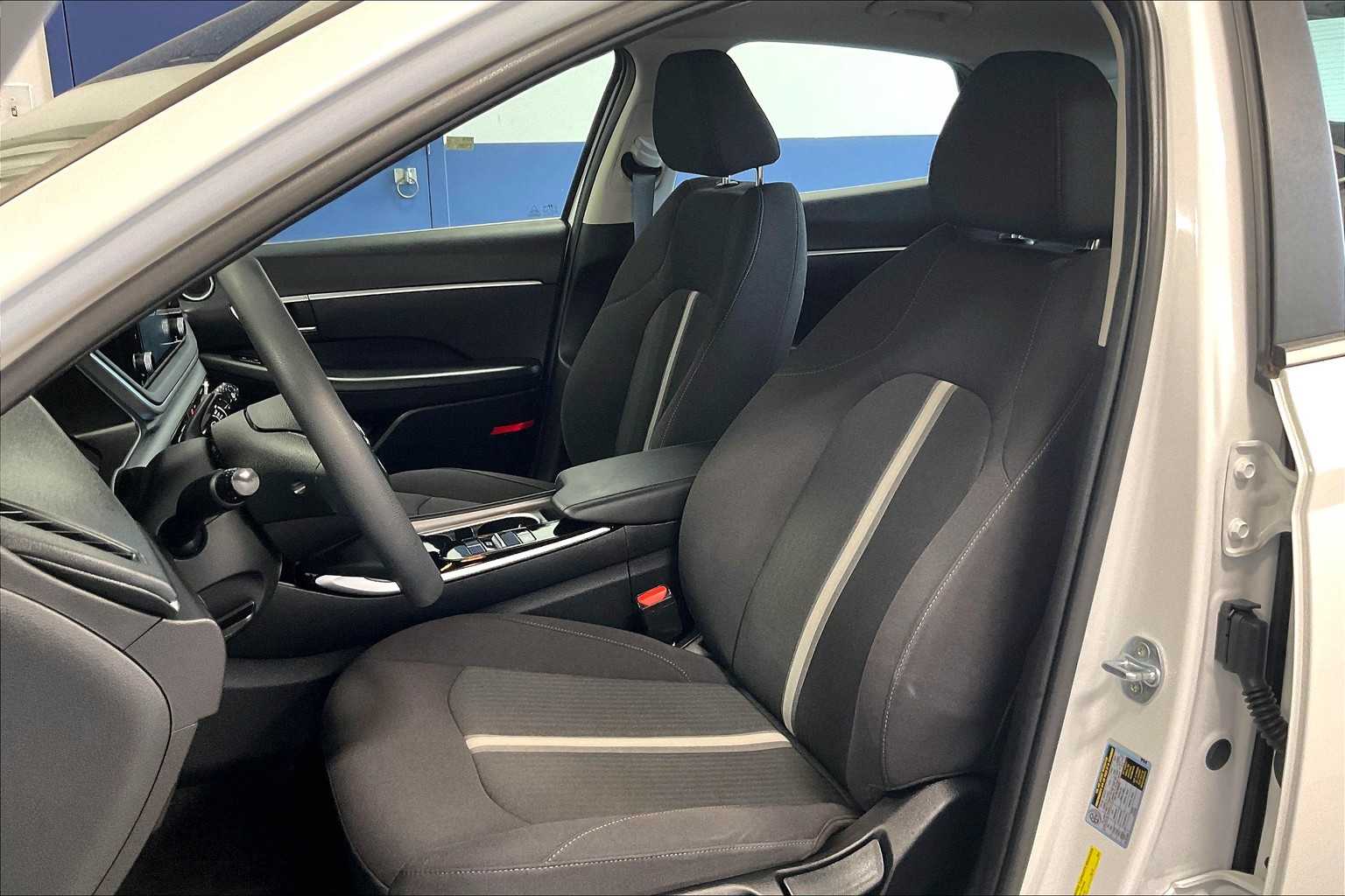 2022 Hyundai Sonata SE - Photo 10