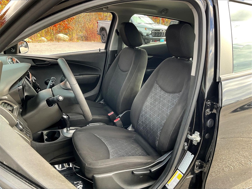 2019 Chevrolet Spark LS - Photo 9
