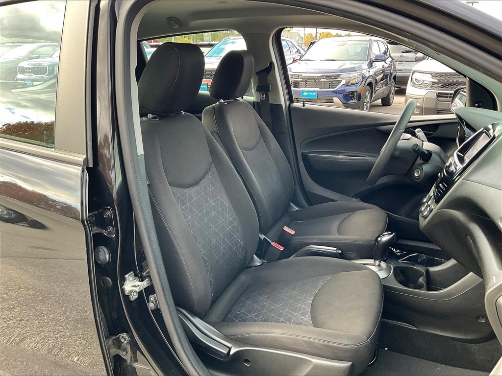 2019 Chevrolet Spark LS - Photo 10