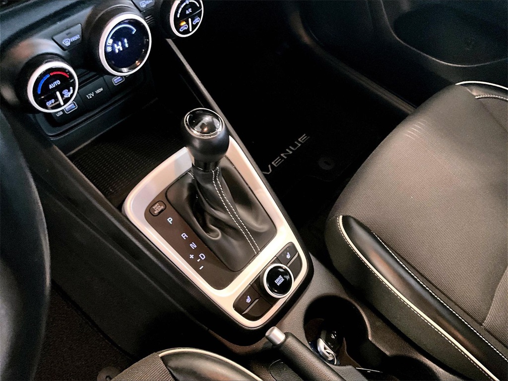 2022 Hyundai Venue Limited - Photo 20