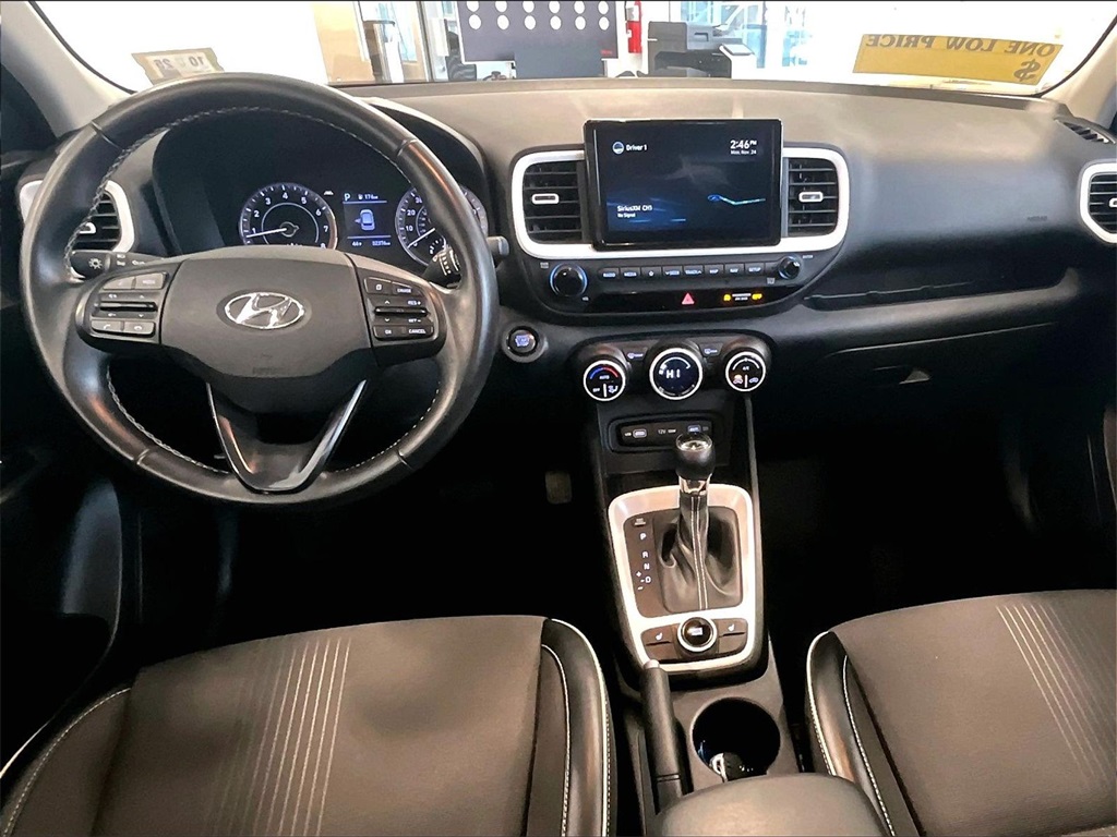 2022 Hyundai Venue Limited - Photo 21