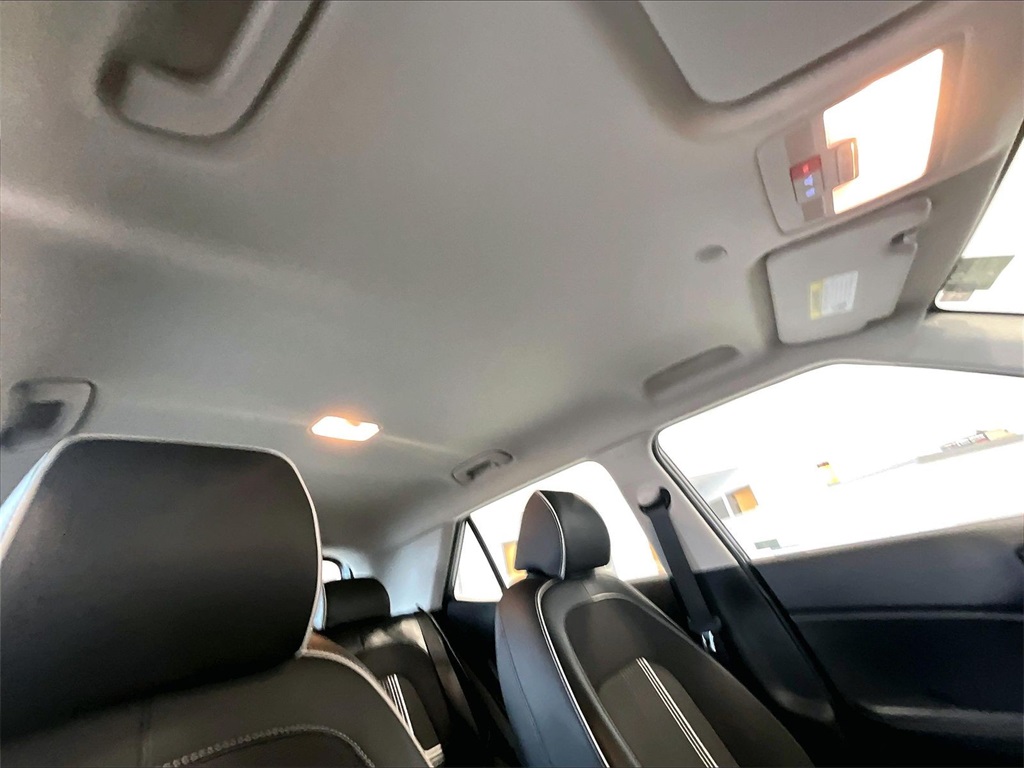 2022 Hyundai Venue Limited - Photo 22