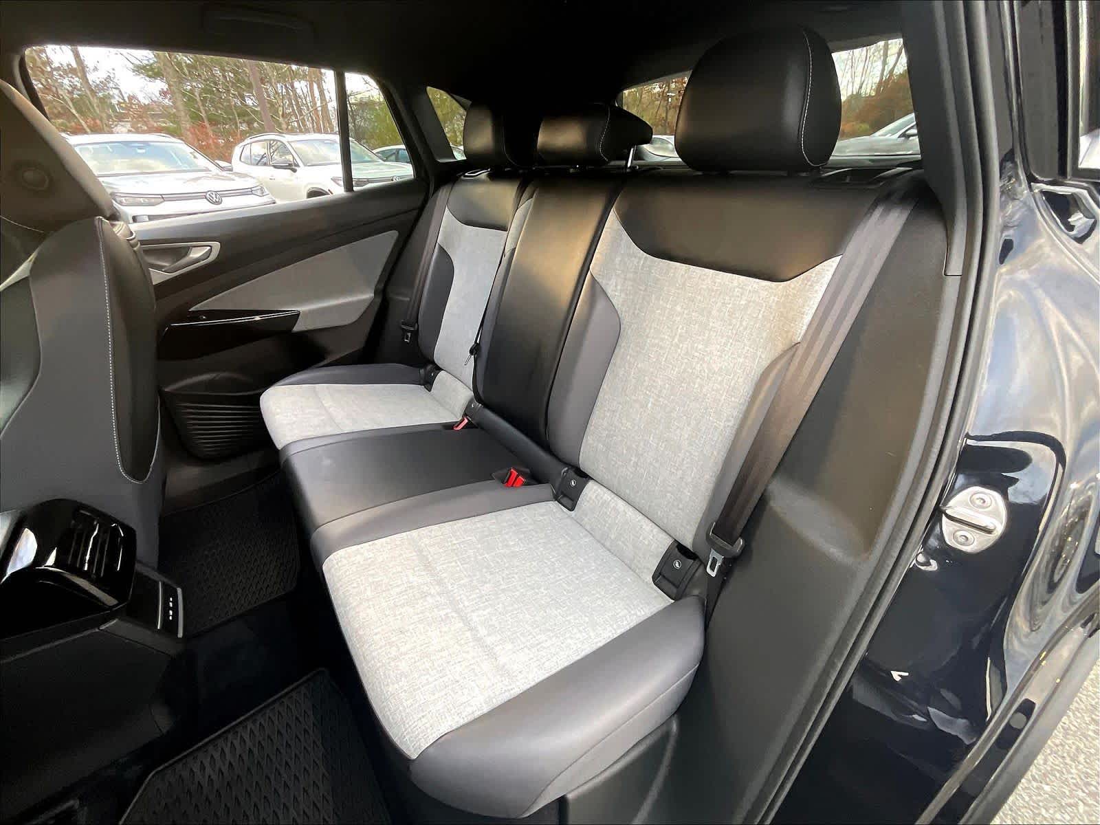 2023 Volkswagen ID.4 Pro - Photo 15