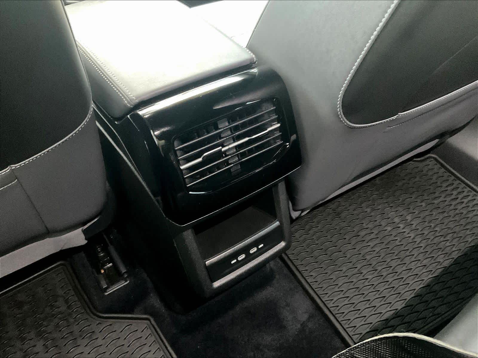 2023 Volkswagen ID.4 Pro - Photo 26