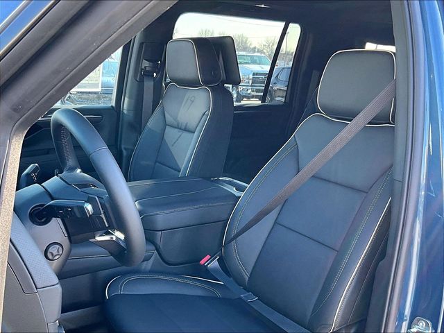 2026 Chevrolet Suburban Premier - Photo 9
