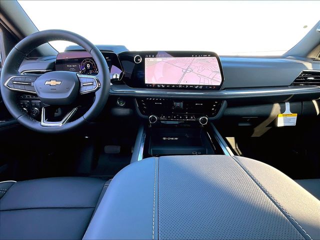 2026 Chevrolet Suburban Premier - Photo 10