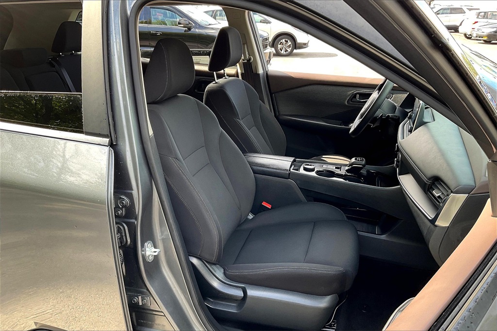 2023 Nissan Rogue S - Photo 11