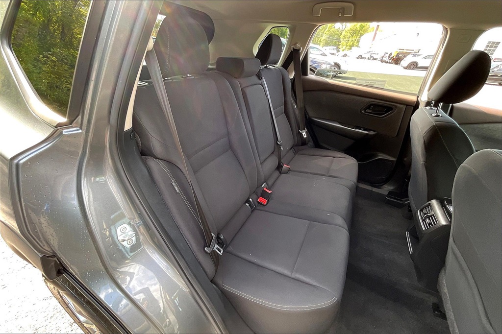 2023 Nissan Rogue S - Photo 18