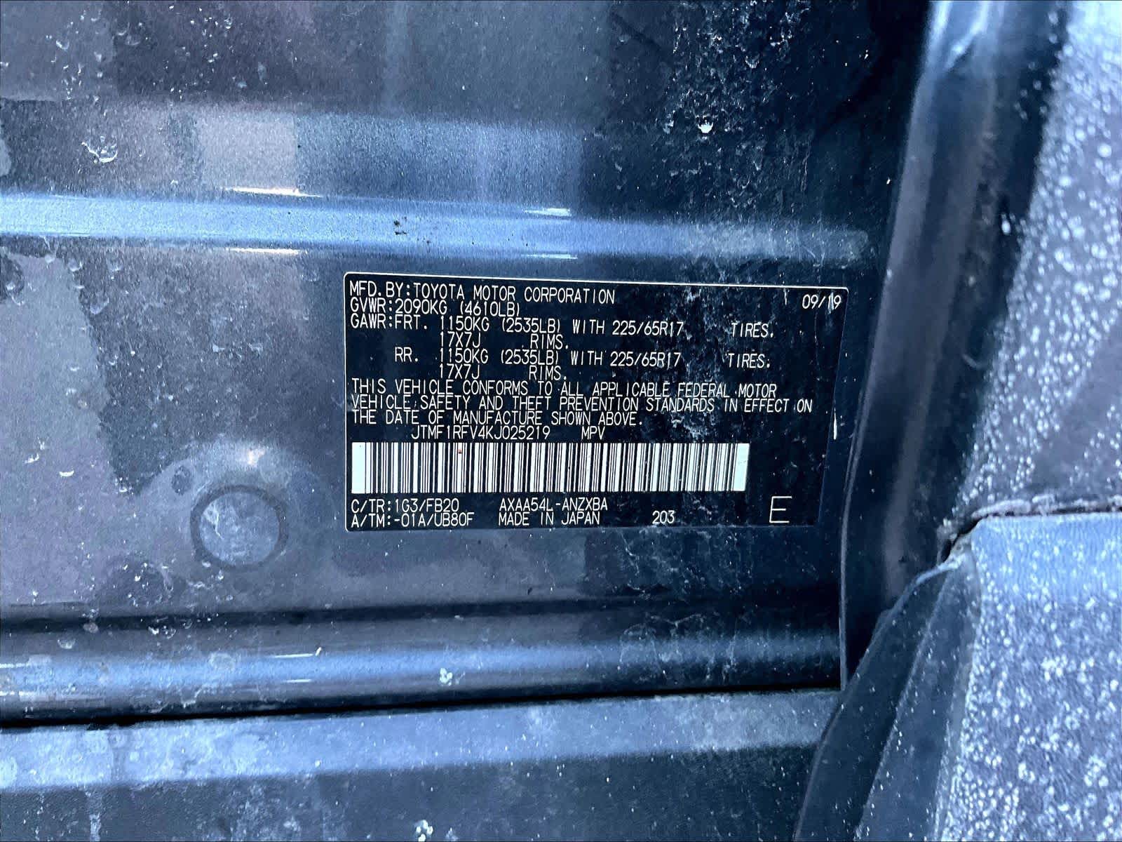 2019 Toyota RAV4 LE - Photo 6