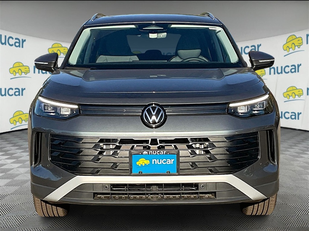 2025 Volkswagen Tiguan 2.0T SE - Photo 3
