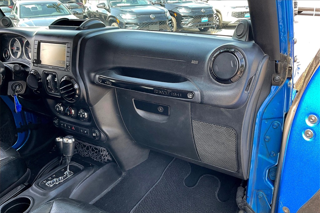 2014 Jeep Wrangler Unlimited Altitude - Photo 12