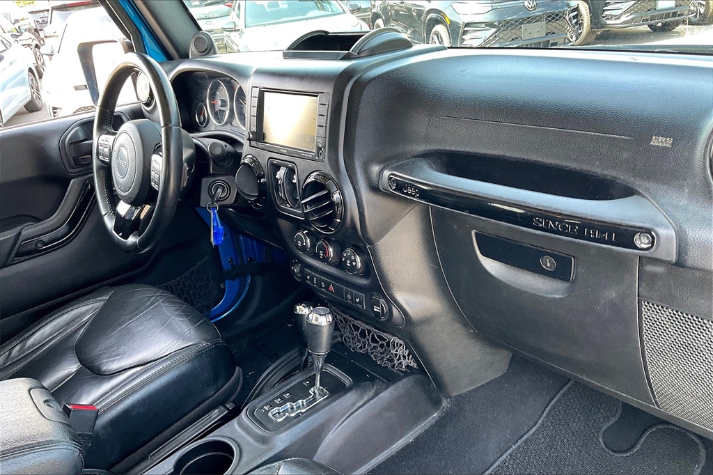 2014 Jeep Wrangler Unlimited Altitude - Photo 13