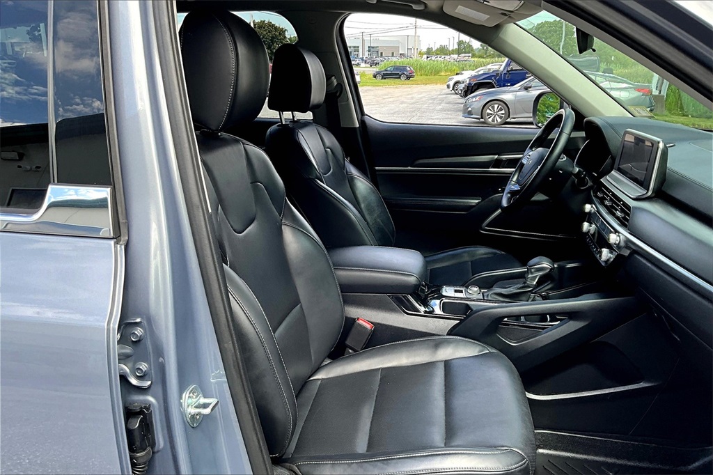 2022 Kia Telluride LX - Photo 11