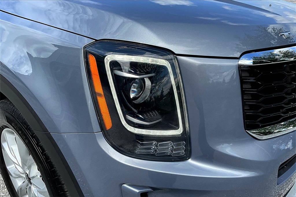 2022 Kia Telluride LX - Photo 34