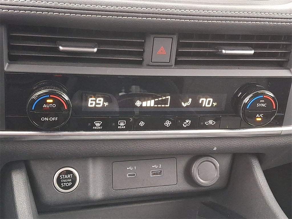 2023 Nissan Rogue SV - Photo 16