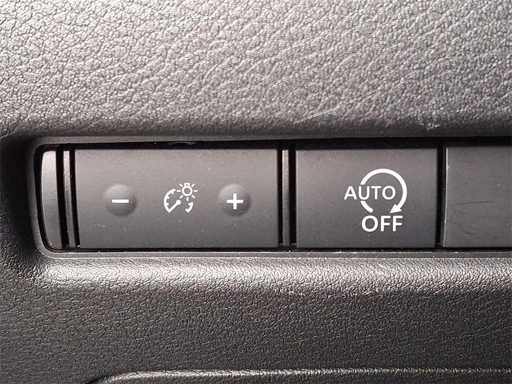 2023 Nissan Rogue SV - Photo 25