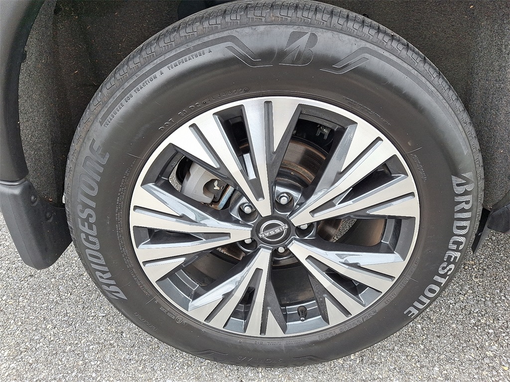 2023 Nissan Rogue SV - Photo 8