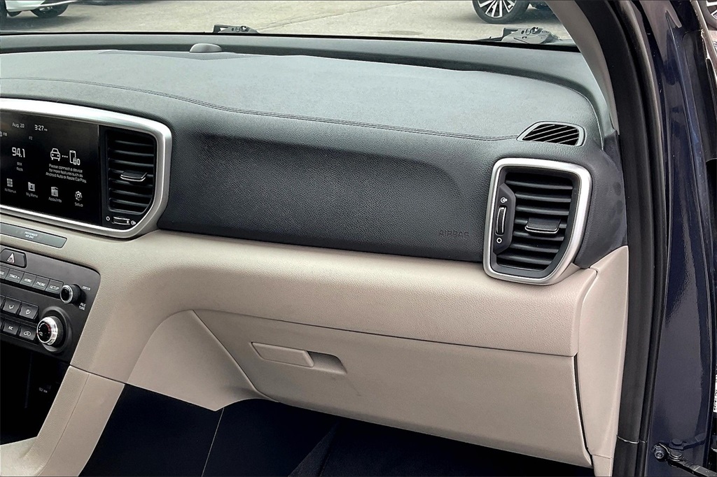 2022 Kia Sportage LX - Photo 12