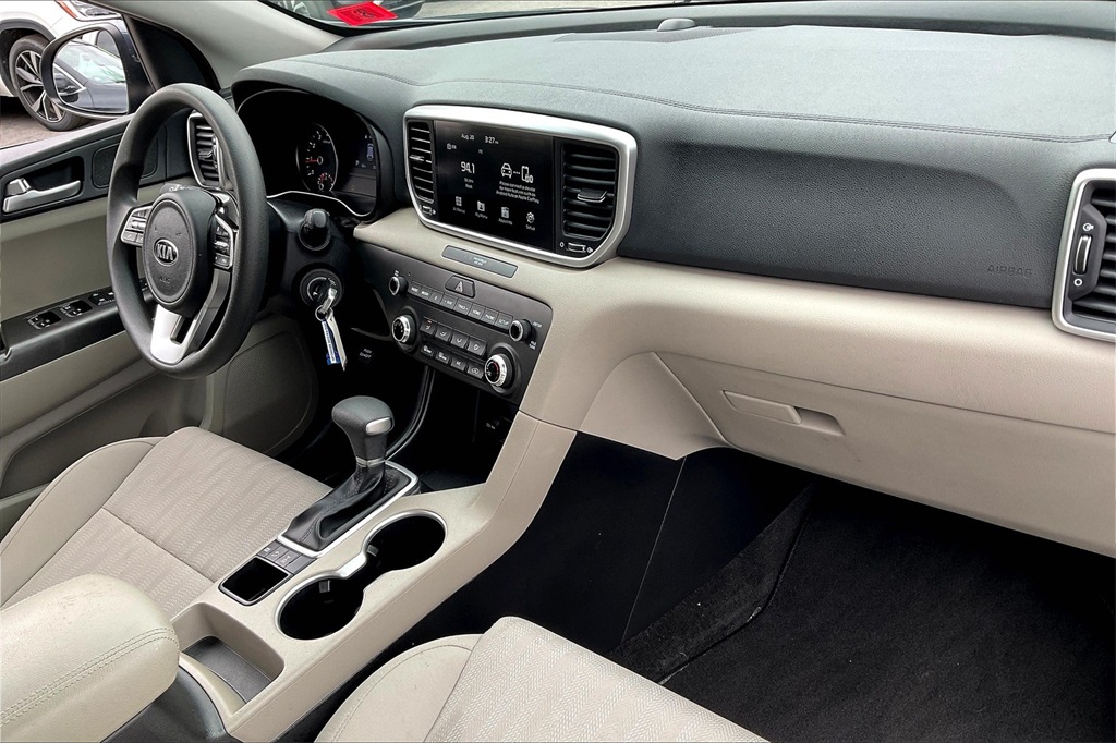 2022 Kia Sportage LX - Photo 13
