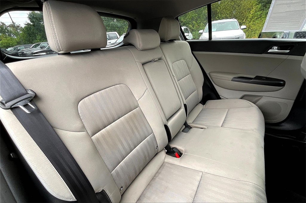 2022 Kia Sportage LX - Photo 15