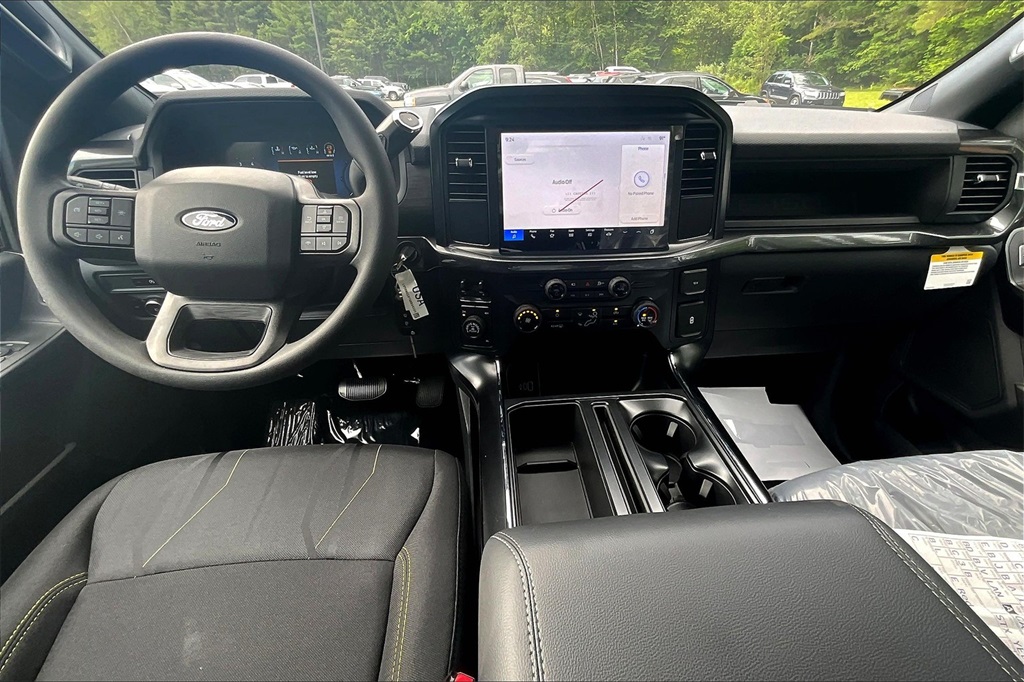 2025 Ford F-150 STX - Photo 6