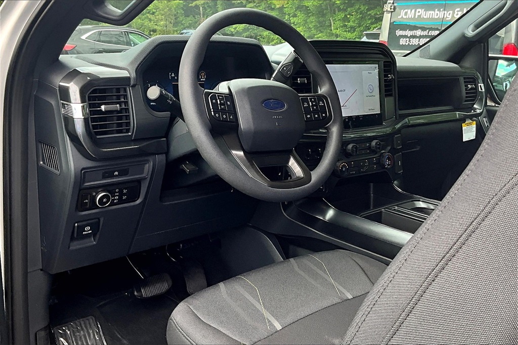 2025 Ford F-150 STX - Photo 7