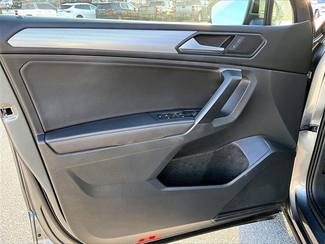 2024 Volkswagen Tiguan 2.0T S - Photo 9