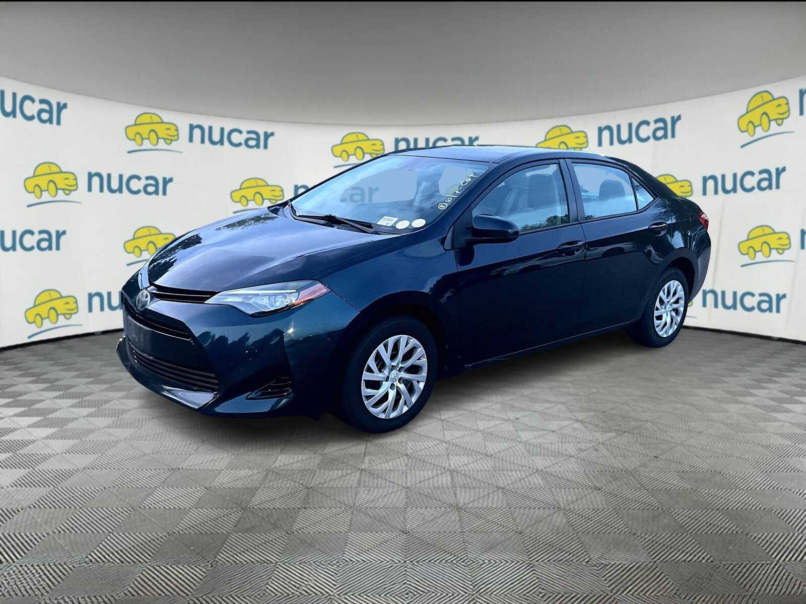 2017 Toyota Corolla LE - Photo 2