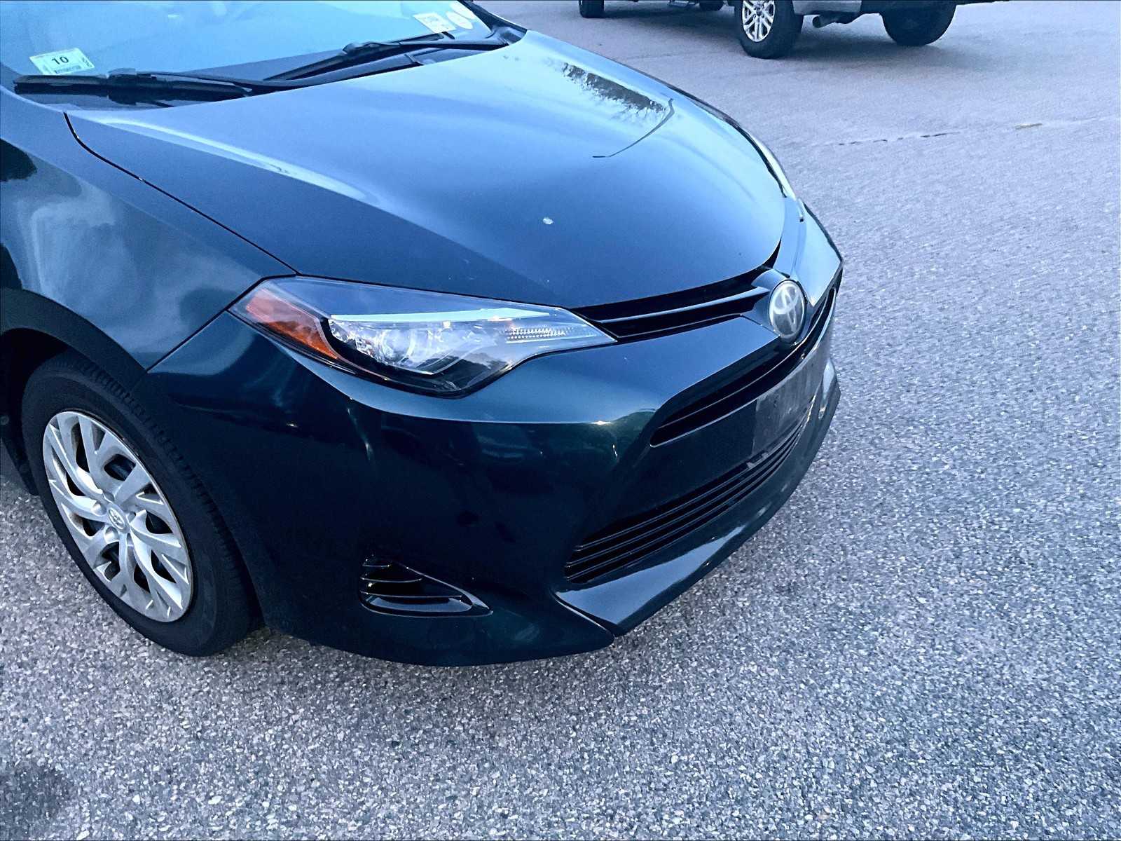 2017 Toyota Corolla LE - Photo 5