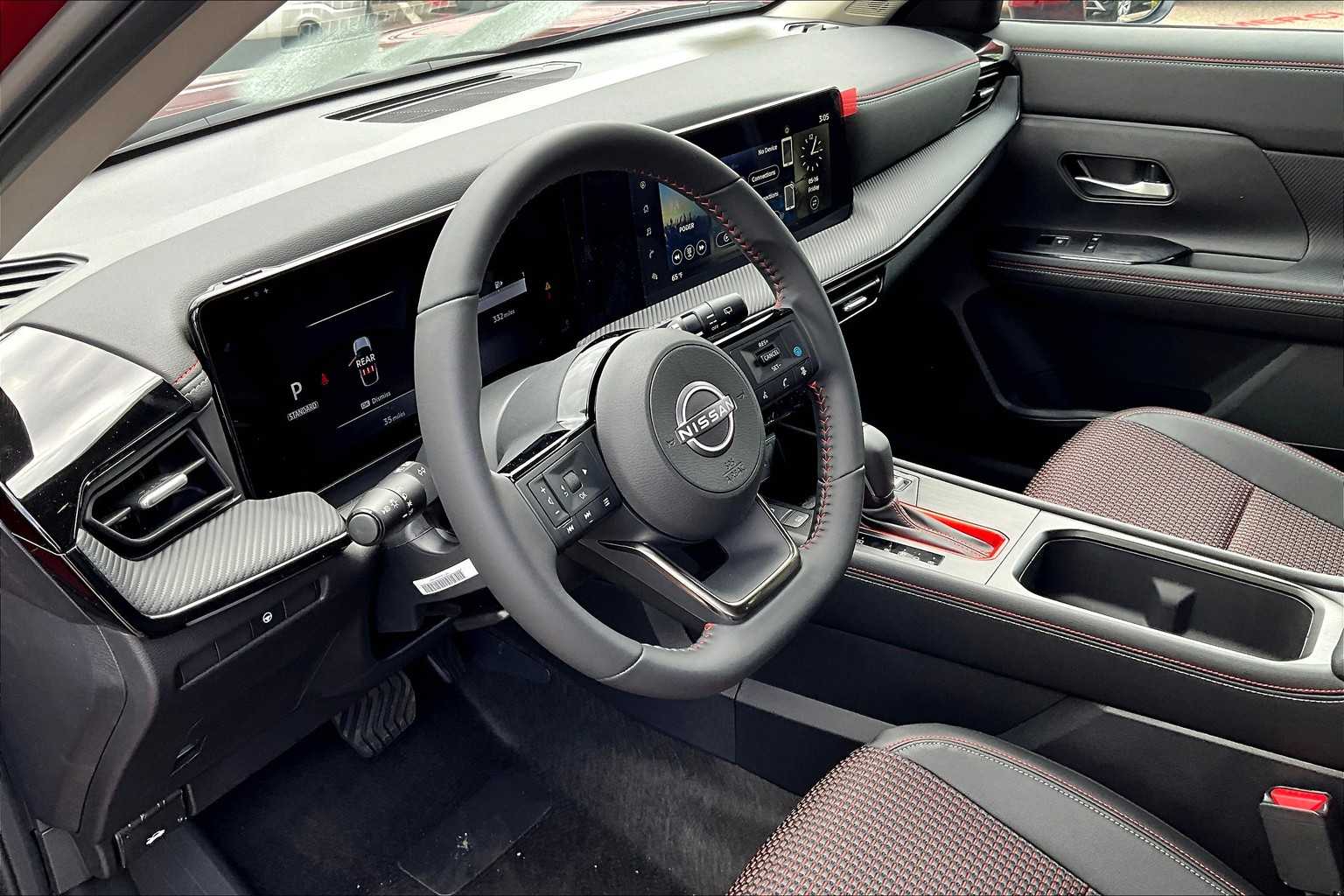 2025 Nissan Kicks SR - Photo 9