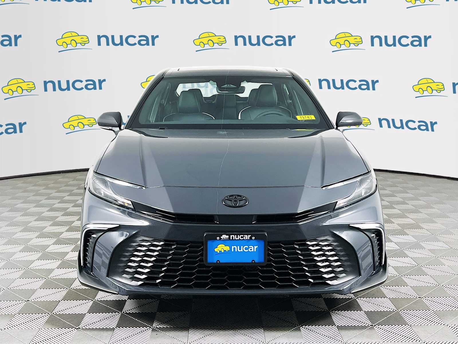 2025 Toyota Camry SE - Photo 2